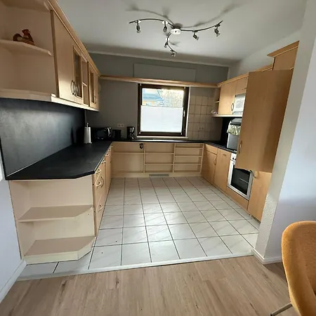 Zur Zugbruecke * Gross Koris